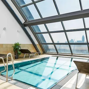 Radisson Blu Frankfurt מלון