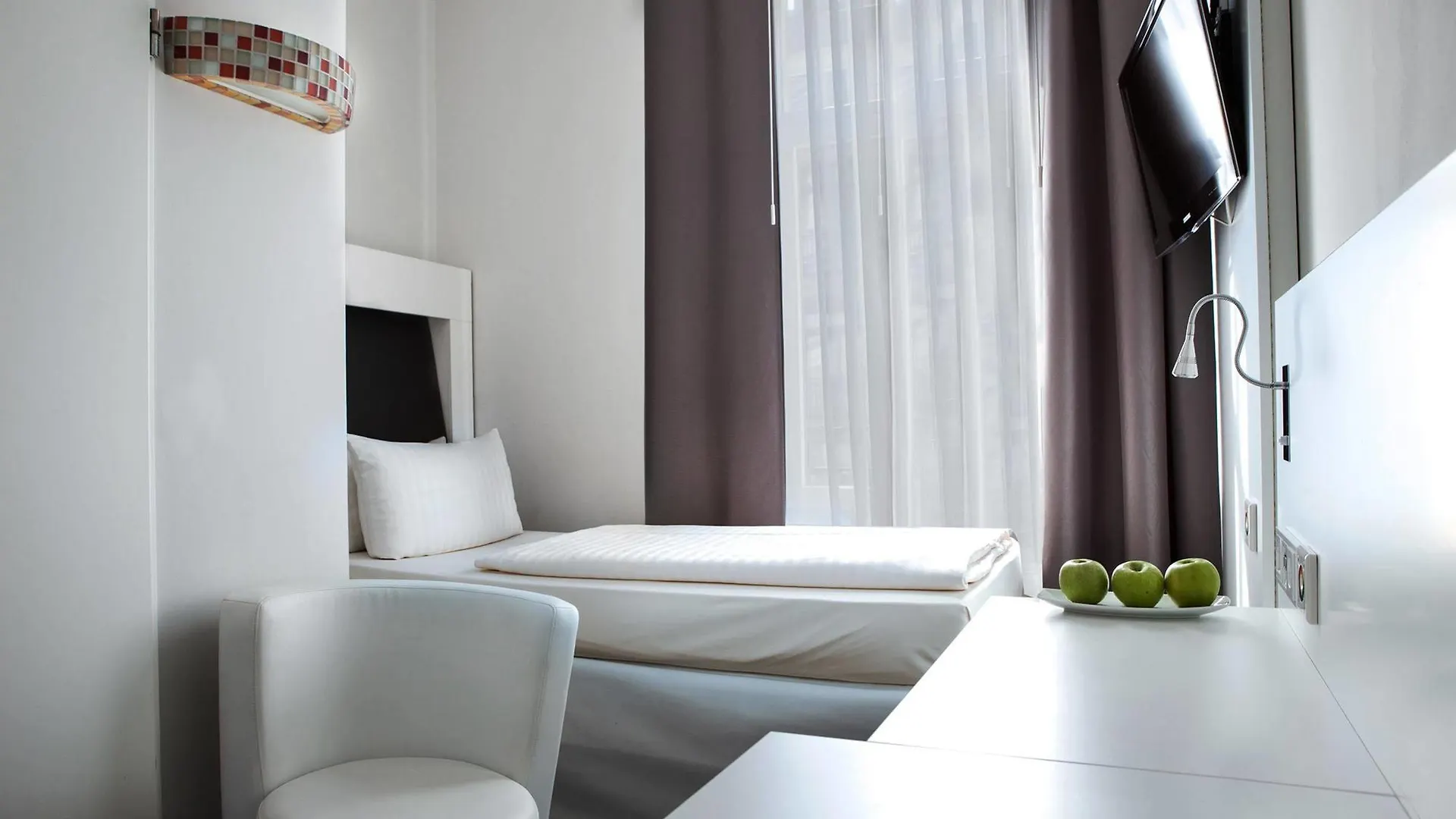 Grand Hotel Downtown Frankfurt am Main 4*,